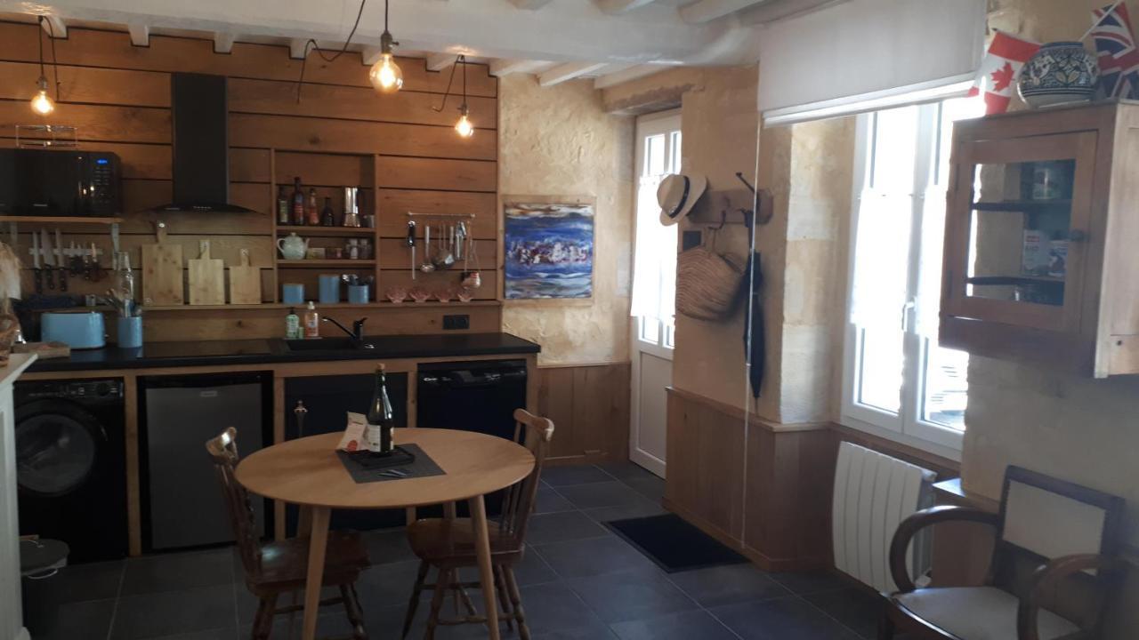 Maison Camille Port-en-Bessin-Huppain Buitenkant foto